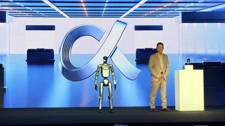 Honor Debuts First Humanoid Robot at MWC 2026